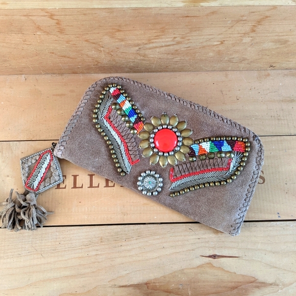 Boho Suede Beaded clutch - Picture 3 of 10